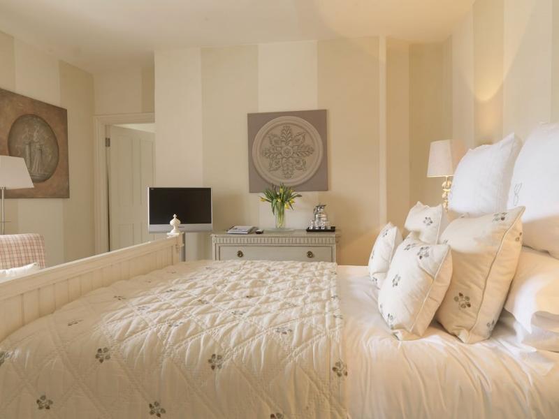 Calcot Hotel & Spa 泰特伯里 客房 照片