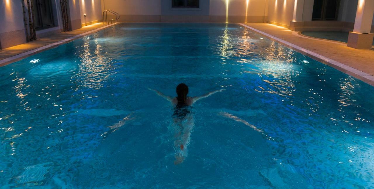 Calcot Hotel & Spa 泰特伯里 外观 照片