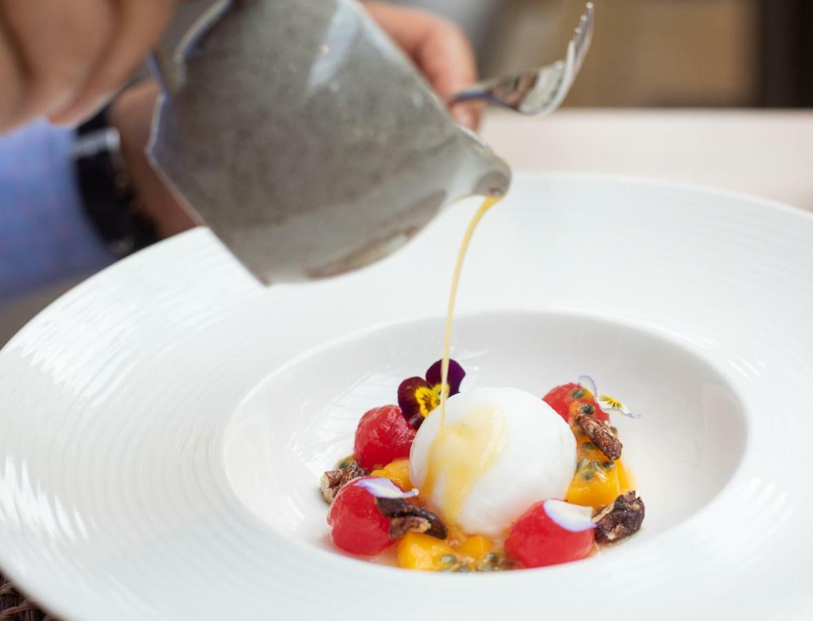 Calcot Hotel & Spa 泰特伯里 外观 照片